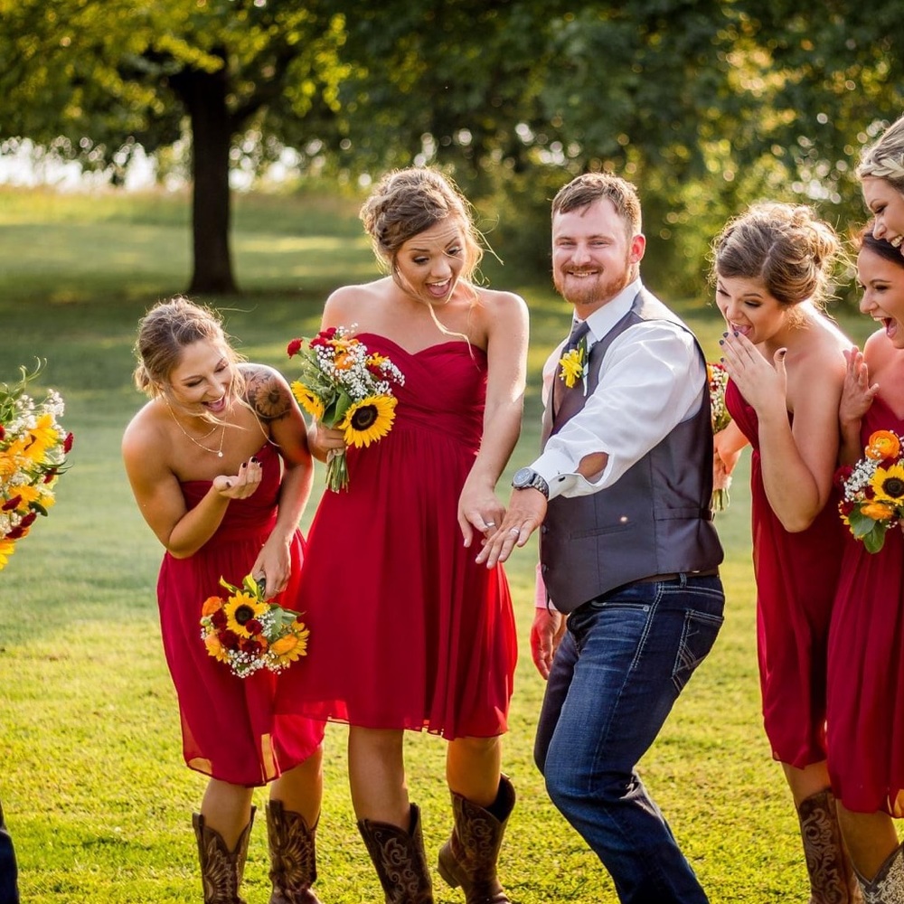 Red strapless dress. Prom. Homecoming. Queen of courts. Winter formal. Size 2
